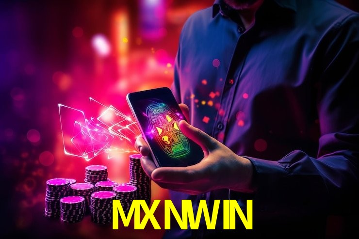 Escena dinámica inspirada en casino con iluminación MXNWIN, cartas, fichas e íconos de juegos digitales en un espacio moderno de juegos.